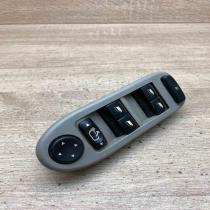 96498423ZW   Electric window control switch Citroen C5