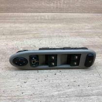 96498423ZW   Electric window control switch Citroen C5