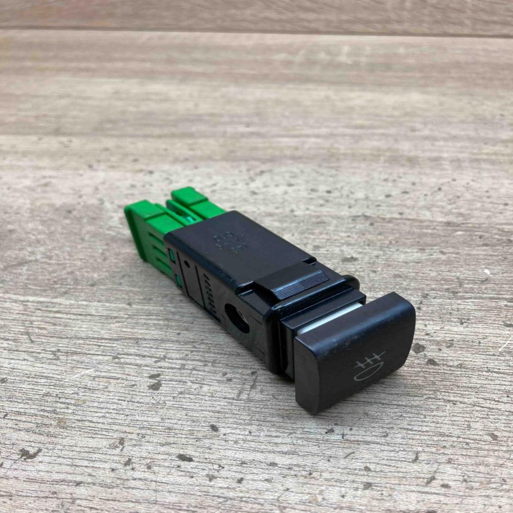 4409223  With Plug Fog light switch Saab 9-5