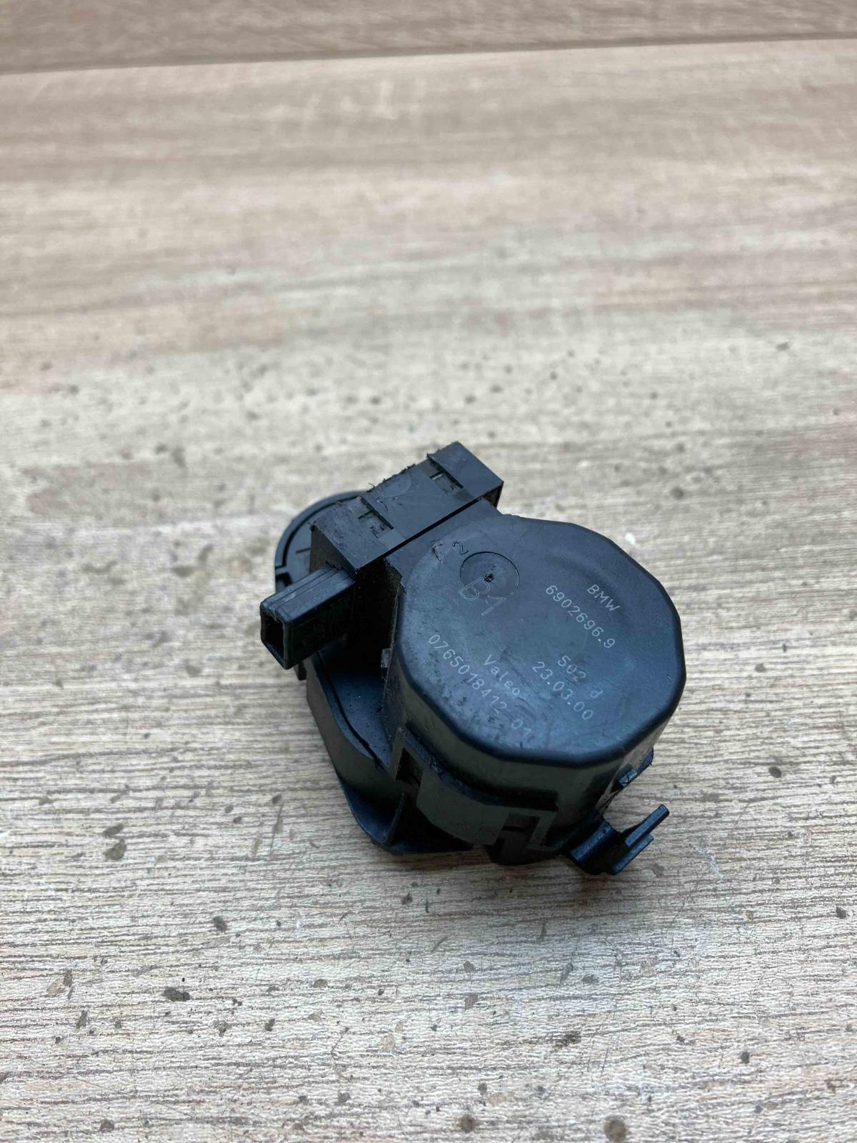 6902696   Air flap motor/actuator BMW 5 E39