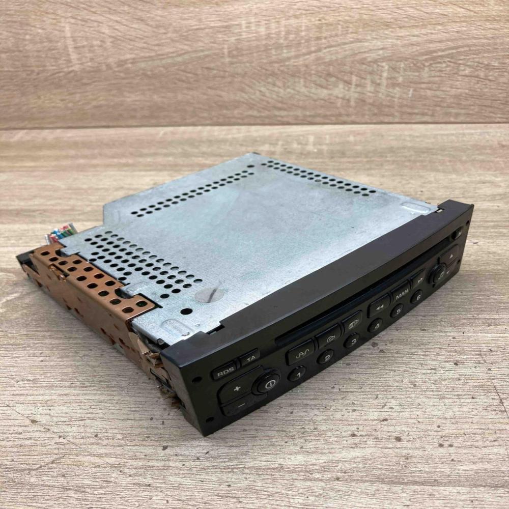 22RC280 65S T0X000  Radio/CD/DVD/GPS head unit Peugeot 307