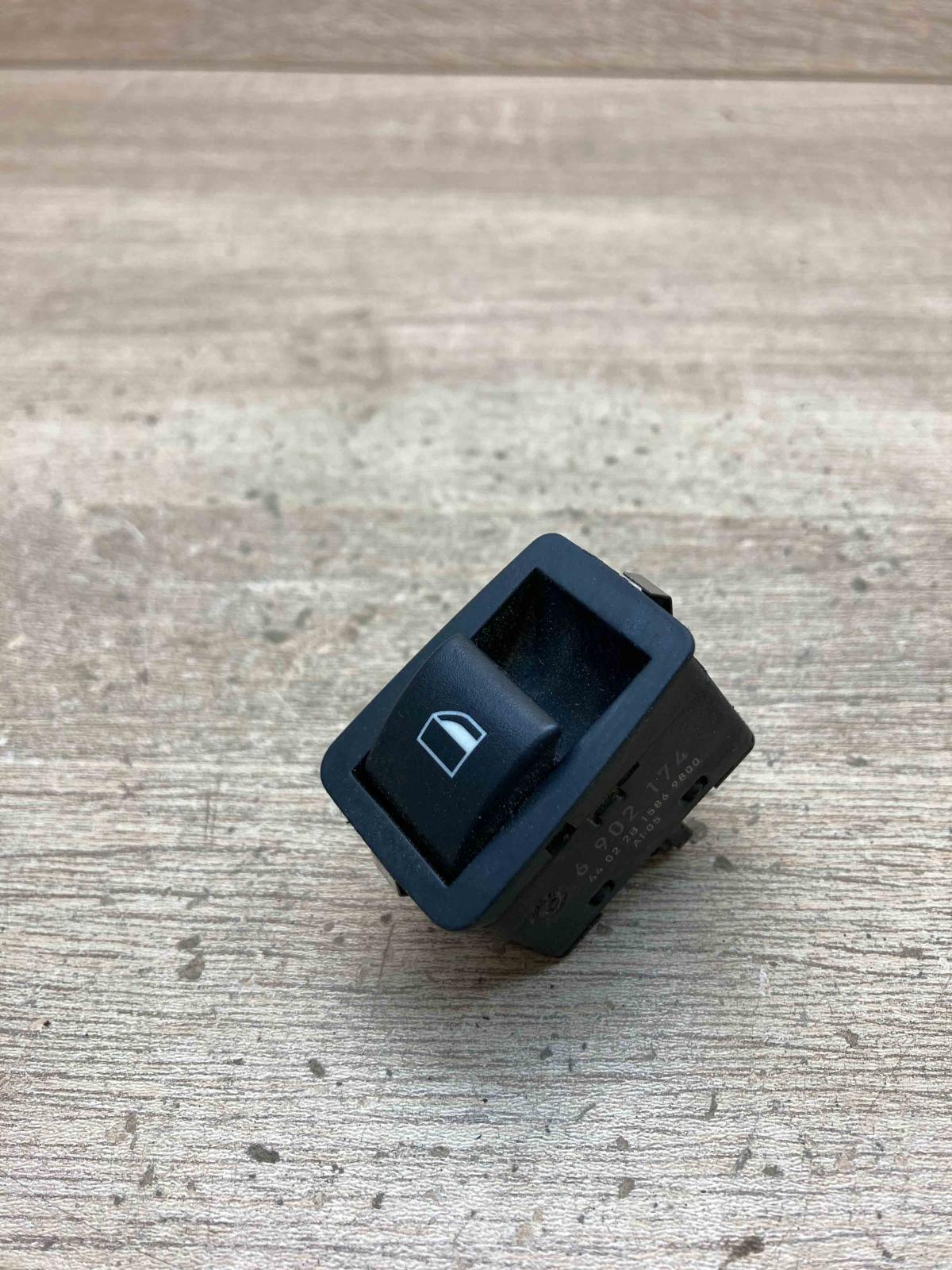 6902174   Electric window control switch BMW 3 E46