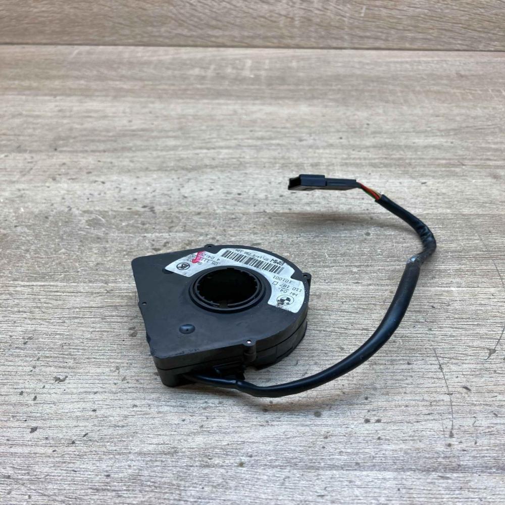 6750126 05111590  Steering wheel angle sensor BMW 5 E39