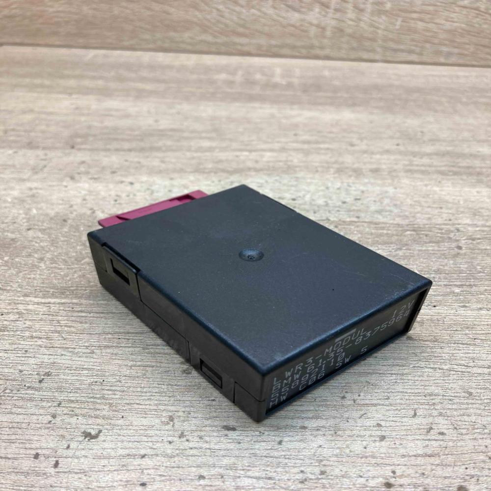 8375964   Light module LCM BMW 5 E39