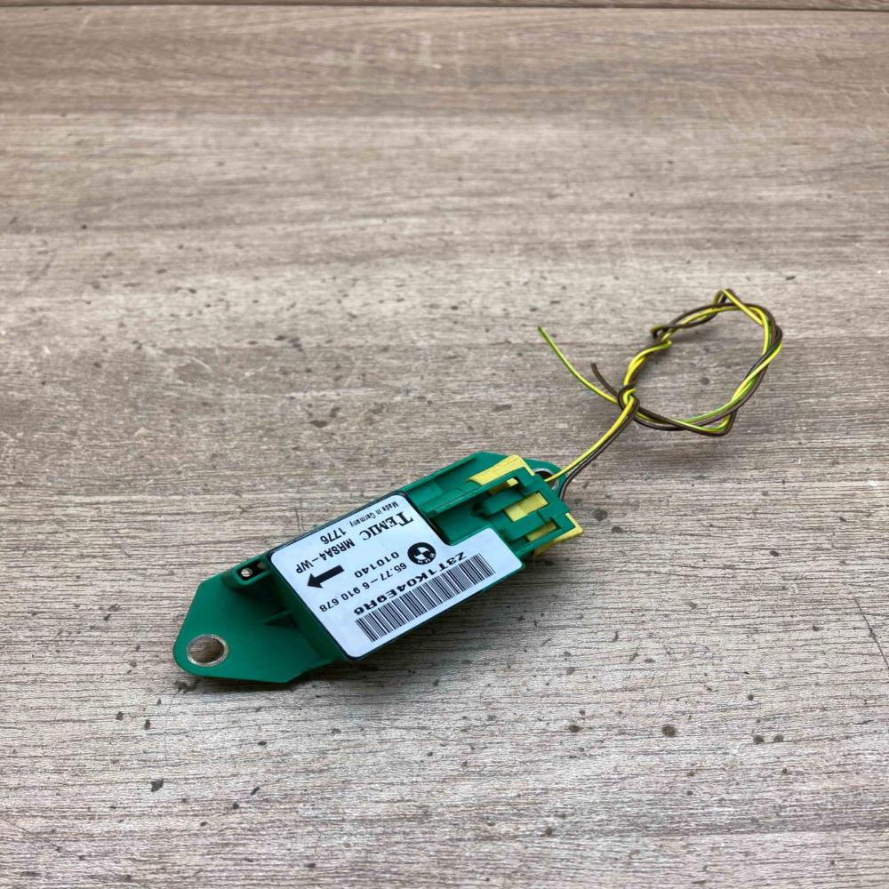 6910678  With Plug Airbag deployment crash/impact sensor BMW 5 E39