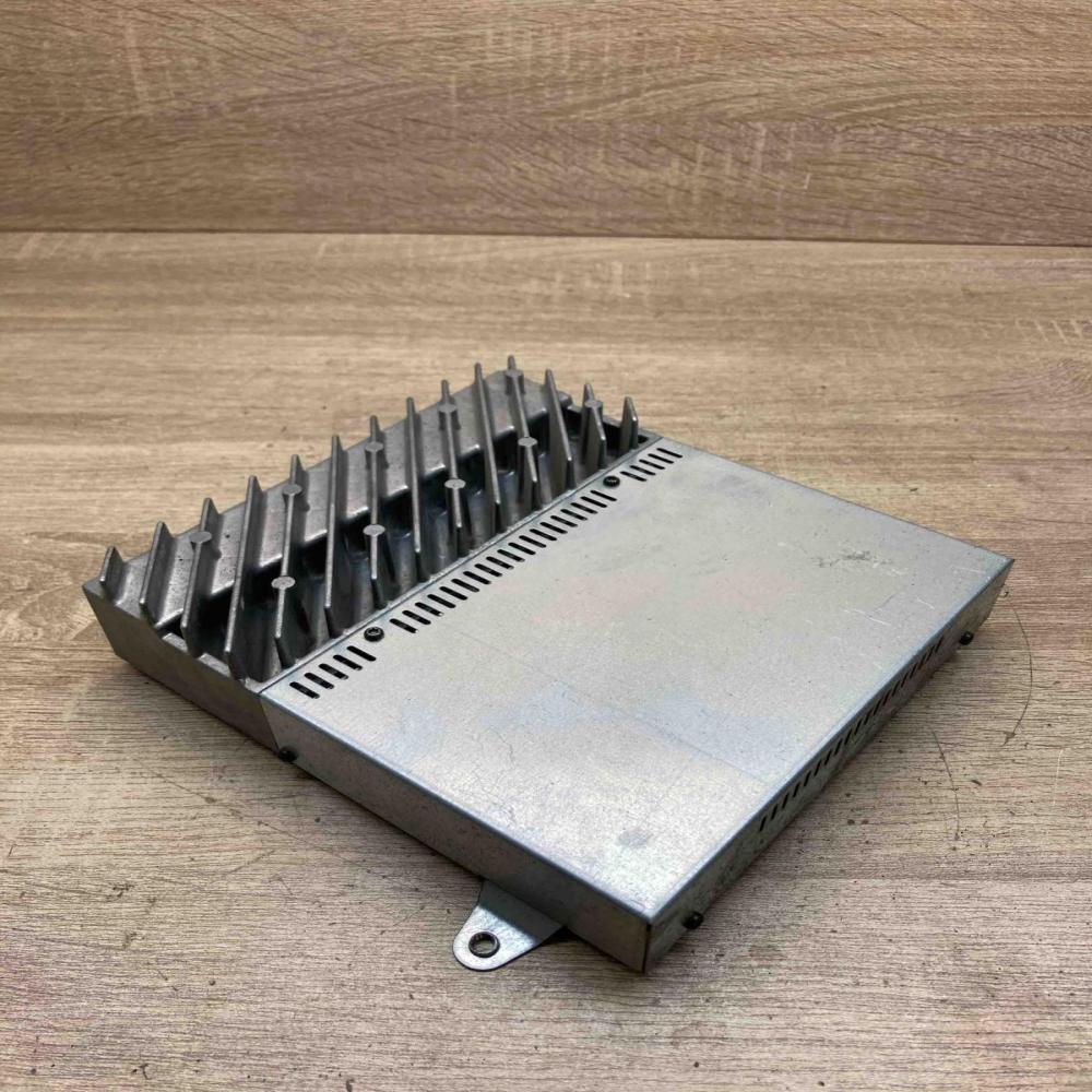 8362444   Sound amplifier BMW 5 E39