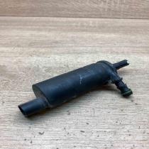 8377613   Headlight washer pump BMW 7 E65 E66