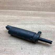 8377613   Headlight washer pump BMW 7 E65 E66