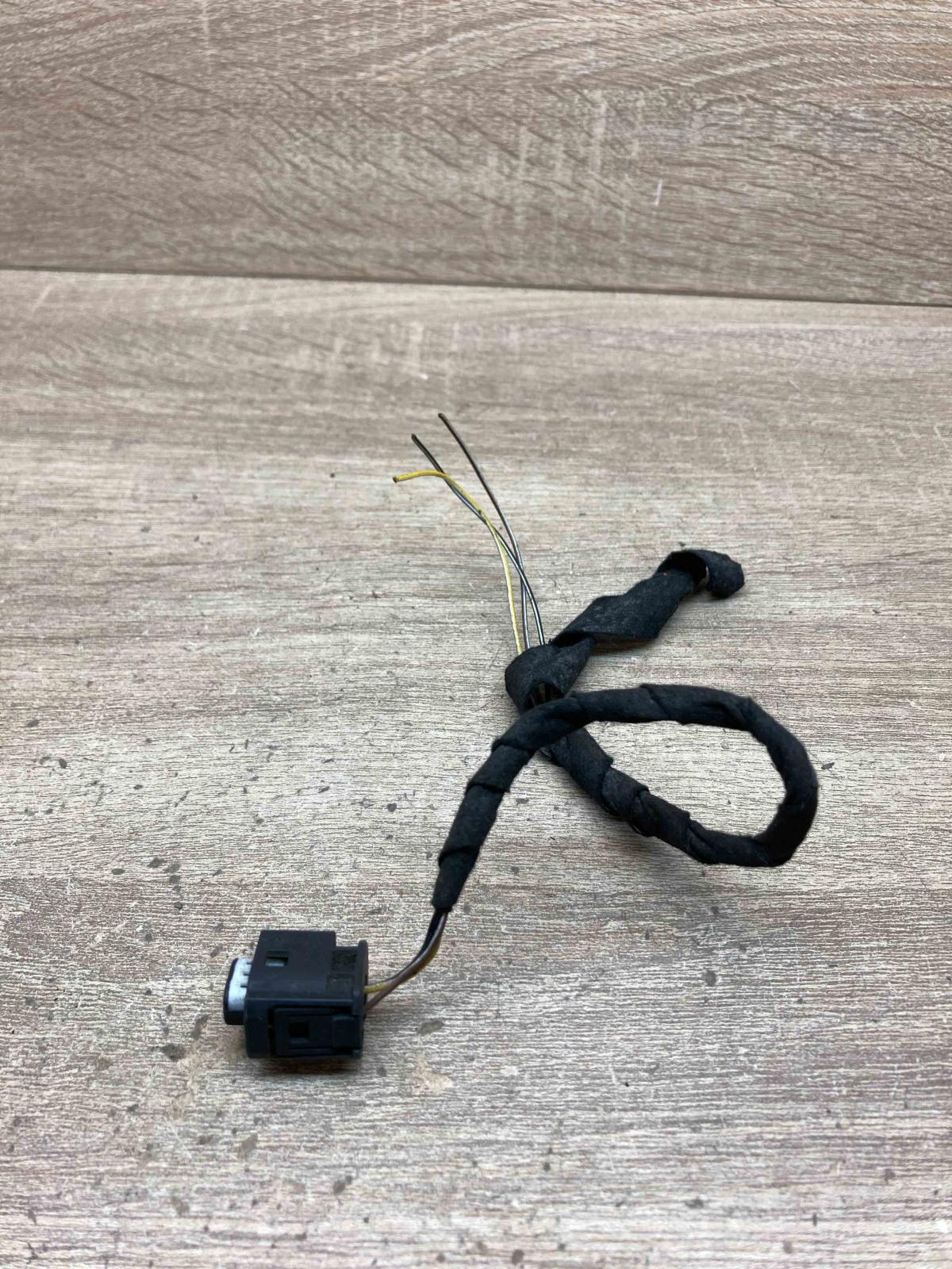 1452049 1 14520491  Plug wire BMW 1 E81 E87