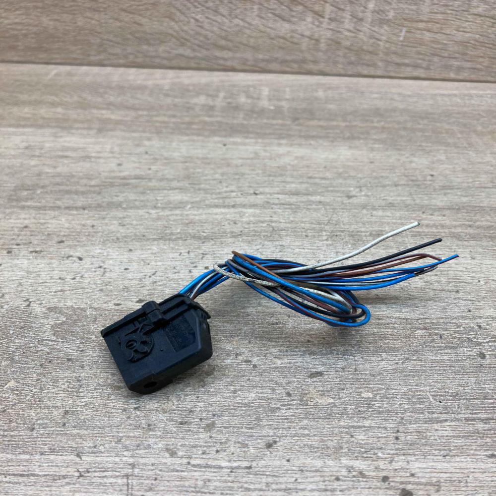 8364654 1 967416 1  Plug wire BMW X5 E53
