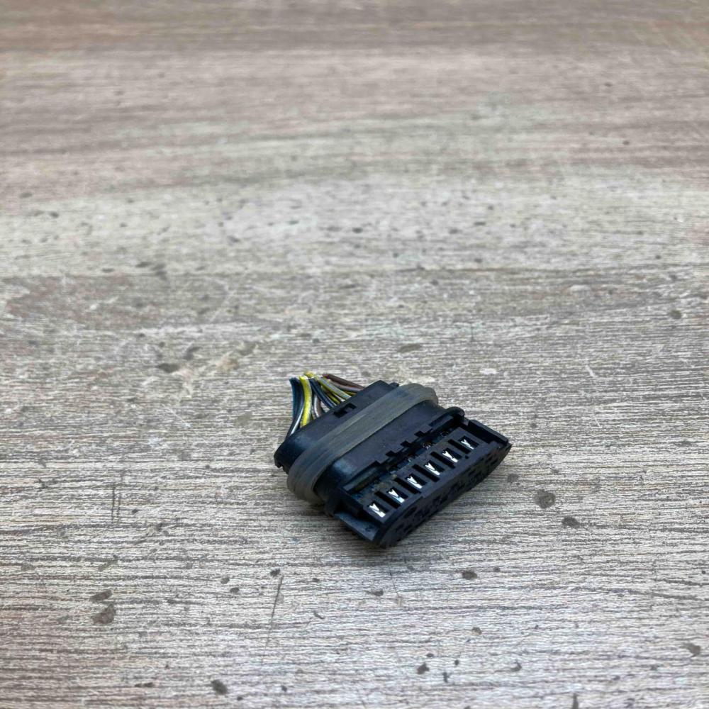 8373630 1 967680 1  Plug wire BMW 5 E60 E61