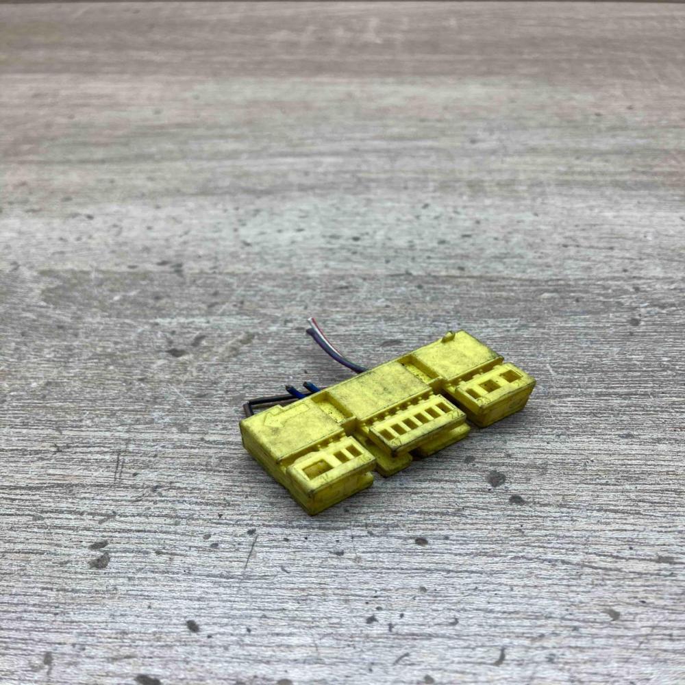 8373310 968476 1  Plug wire BMW 5 E60 E61