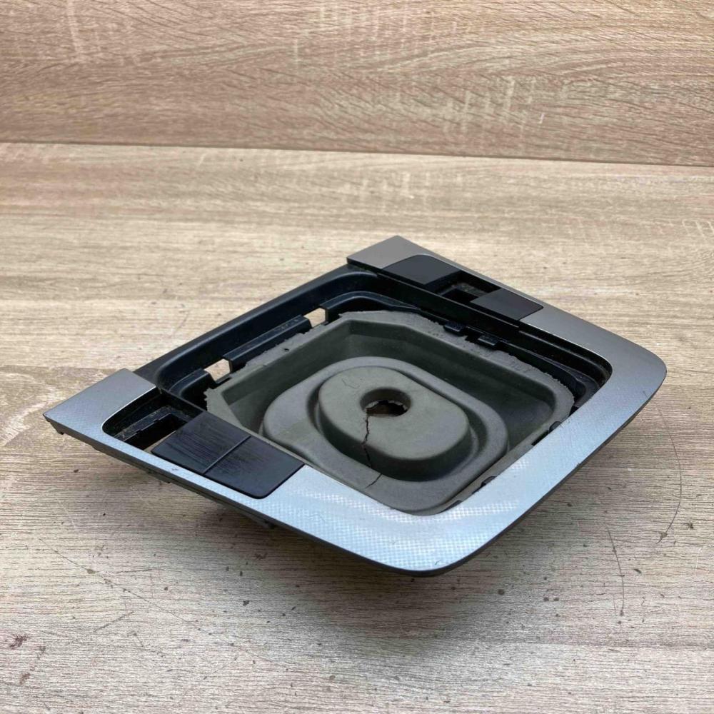 3C0864263 1K0864220  Gear shifter surround trim plastic Volkswagen PASSAT B6