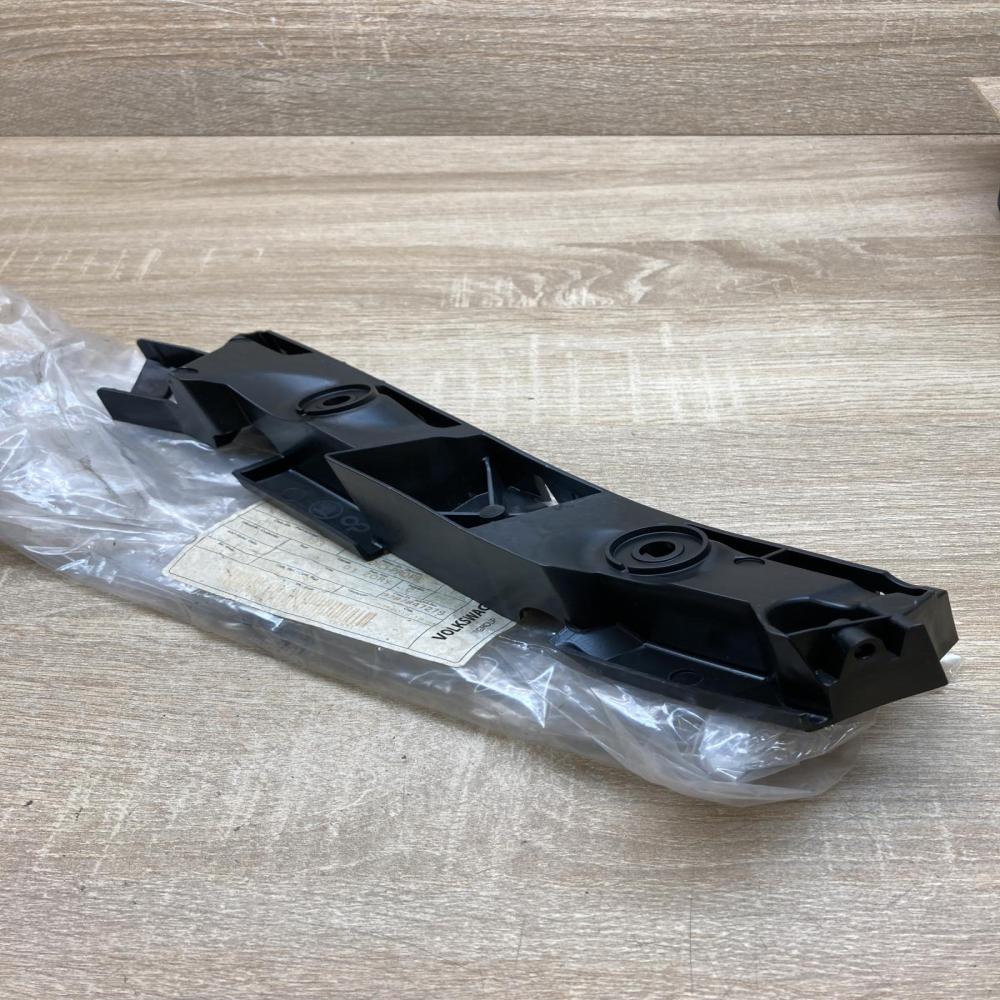 57A807393   Rear bumper mounting bracket Skoda Karoq