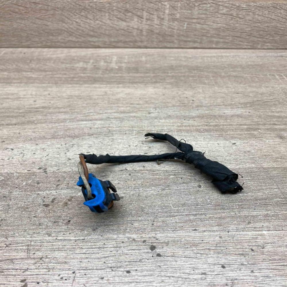 1382189   Plug wire BMW 5 E39