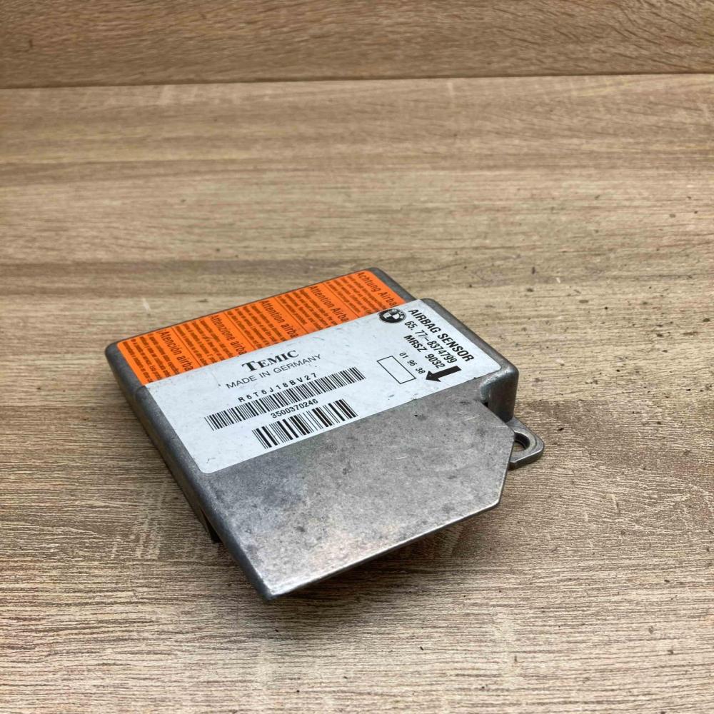 8374799   Airbag control unit/module BMW 5 E39