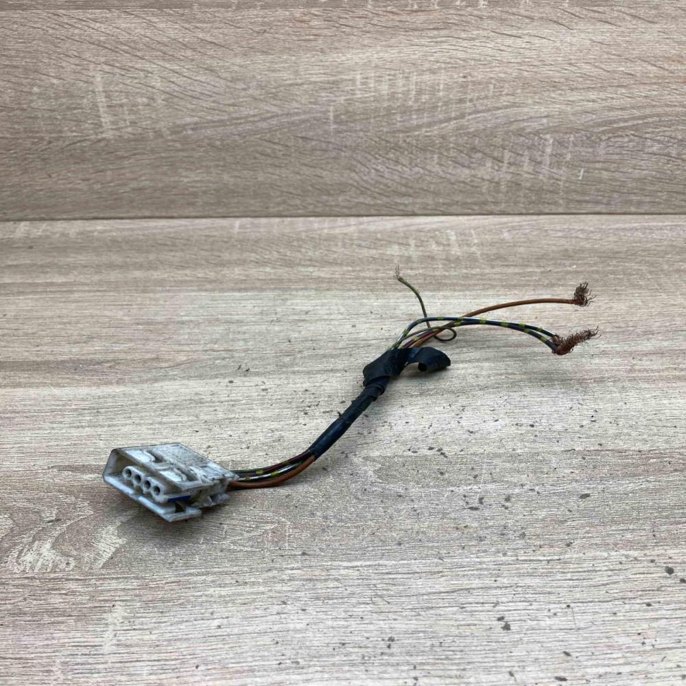 6352356   Plug wire BMW 5 E60 E61