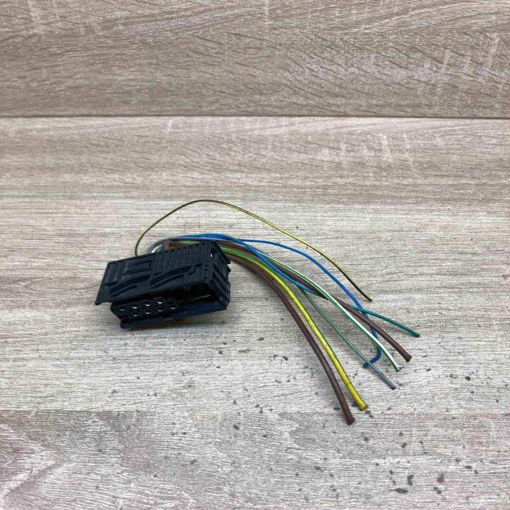 8352566   Plug wire BMW 5 E60 E61