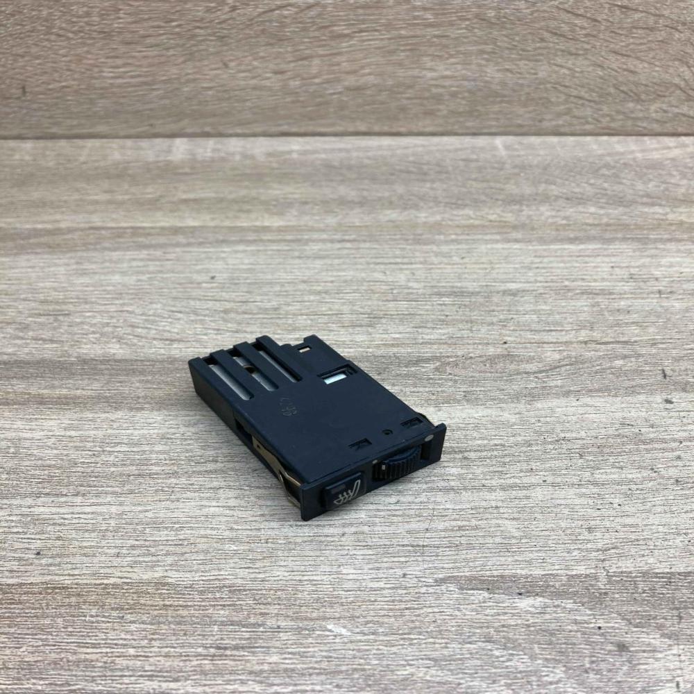 8352259   Seat heating switch BMW 5 E39