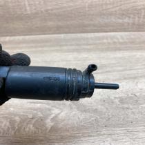 8377612   Windscreen/windshield washer pump BMW 5 E39