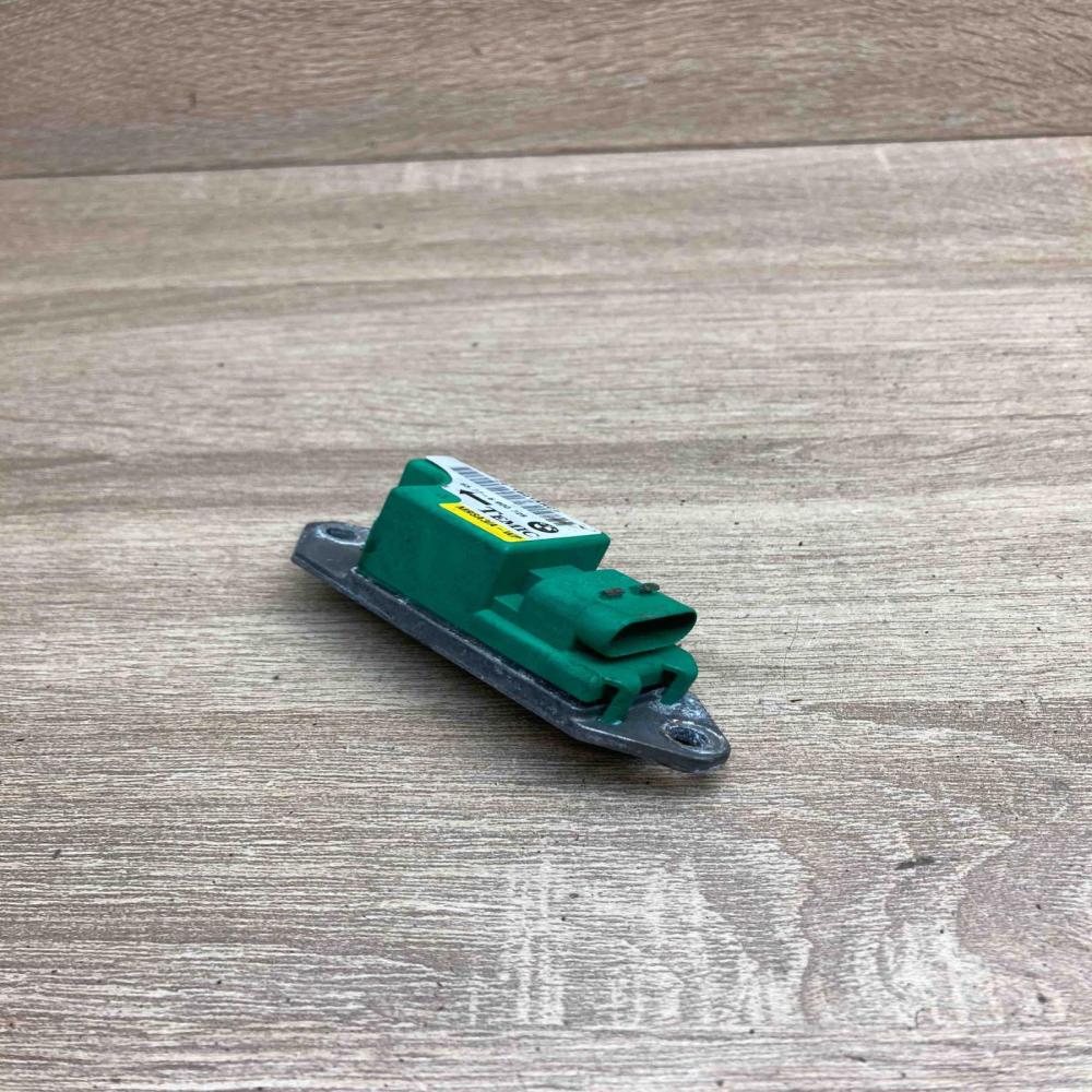 6900728 Main  Airbag deployment crash/impact sensor BMW X5 E53
