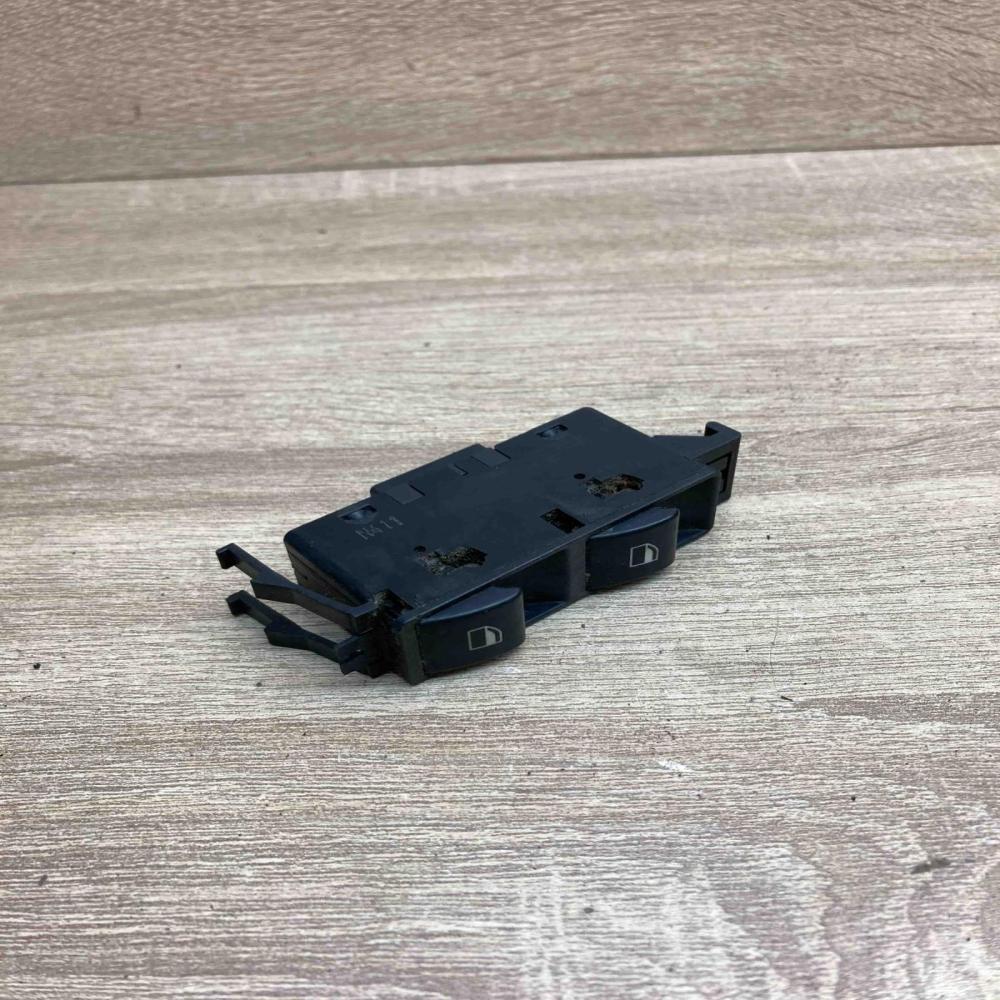 8381514 03120220  Electric window control switch BMW 3 E46