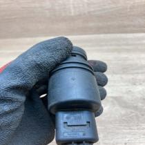 8364516 1813914725  Windscreen/windshield washer pump BMW 3 E46