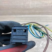 8352566 Used  Plug wire BMW 7 E38