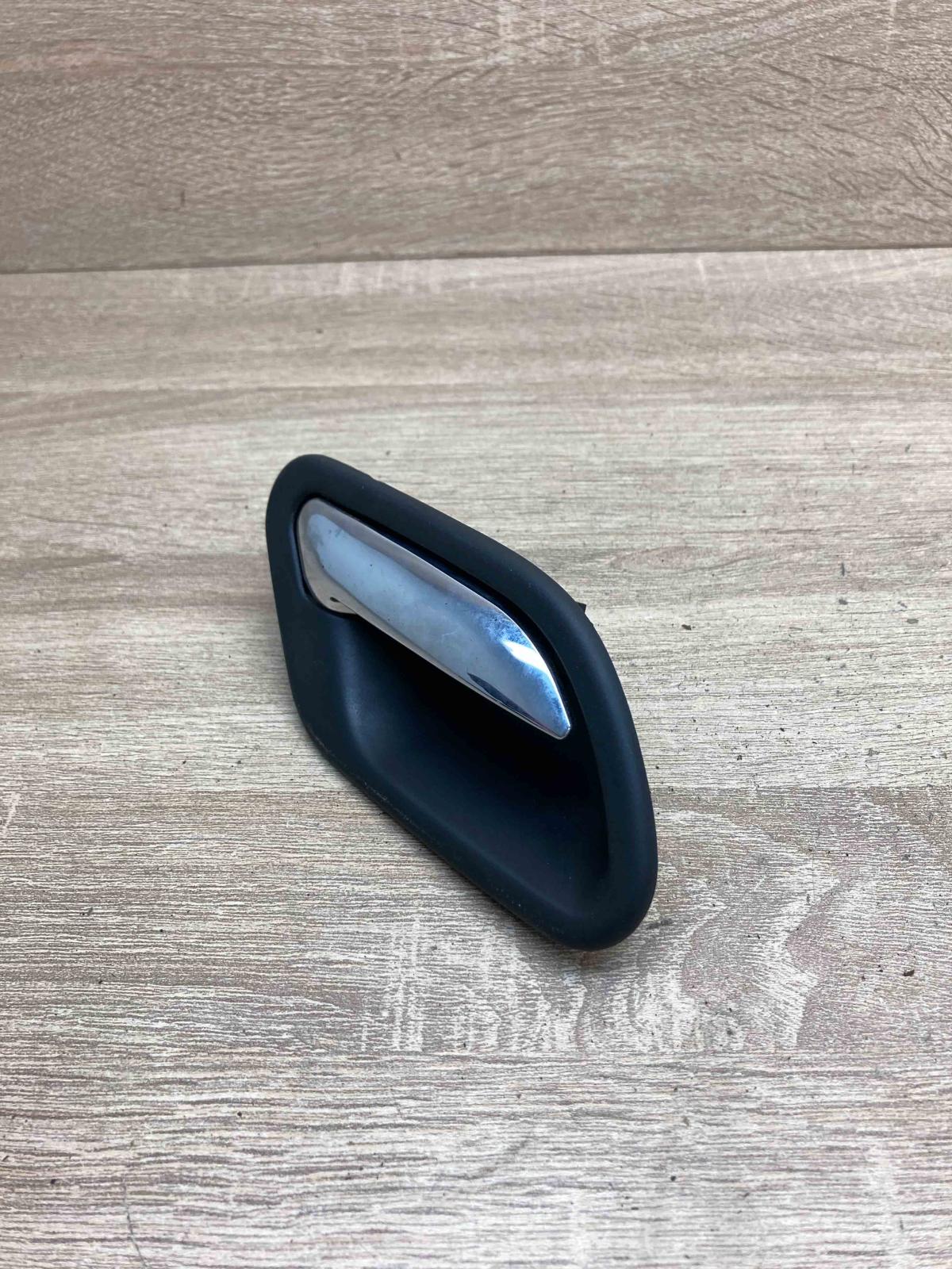 8226050   Front door interior handle BMW 5 E39