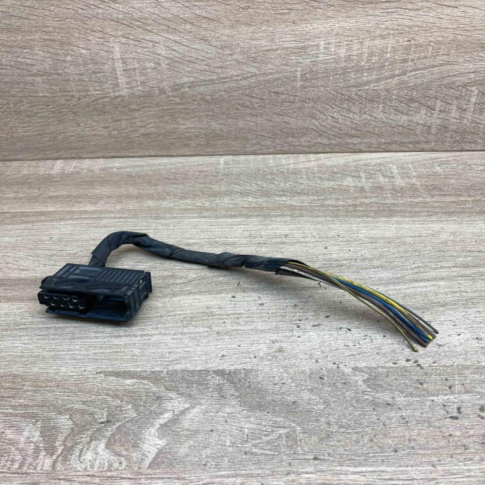 8352566 963611 1  Plug wire BMW 5 E60 E61