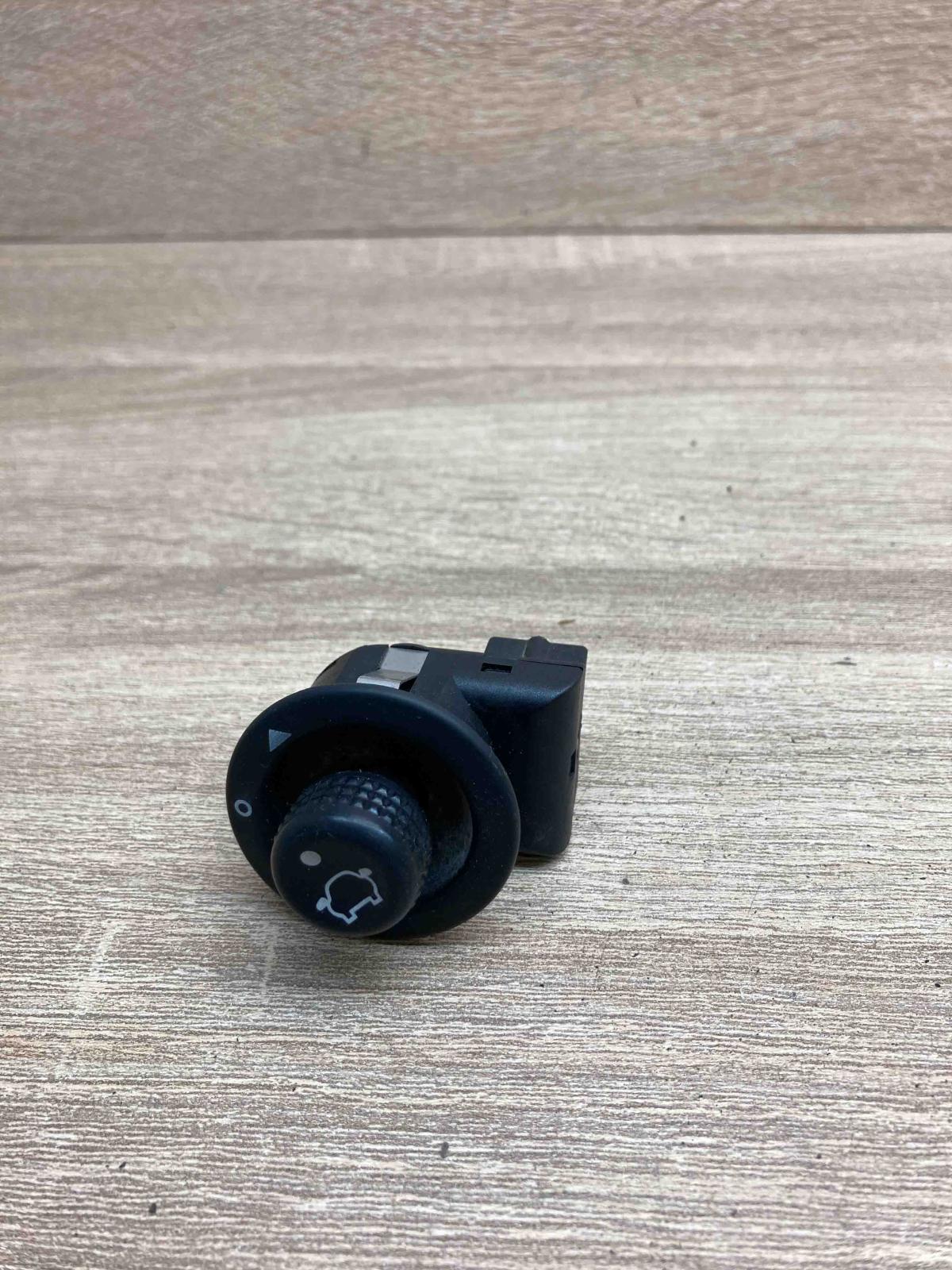 93BG17B676BA 03L0A  Wing mirror switch Ford Focus