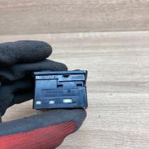 769747A 183575  Wing mirror switch Toyota Avensis Verso