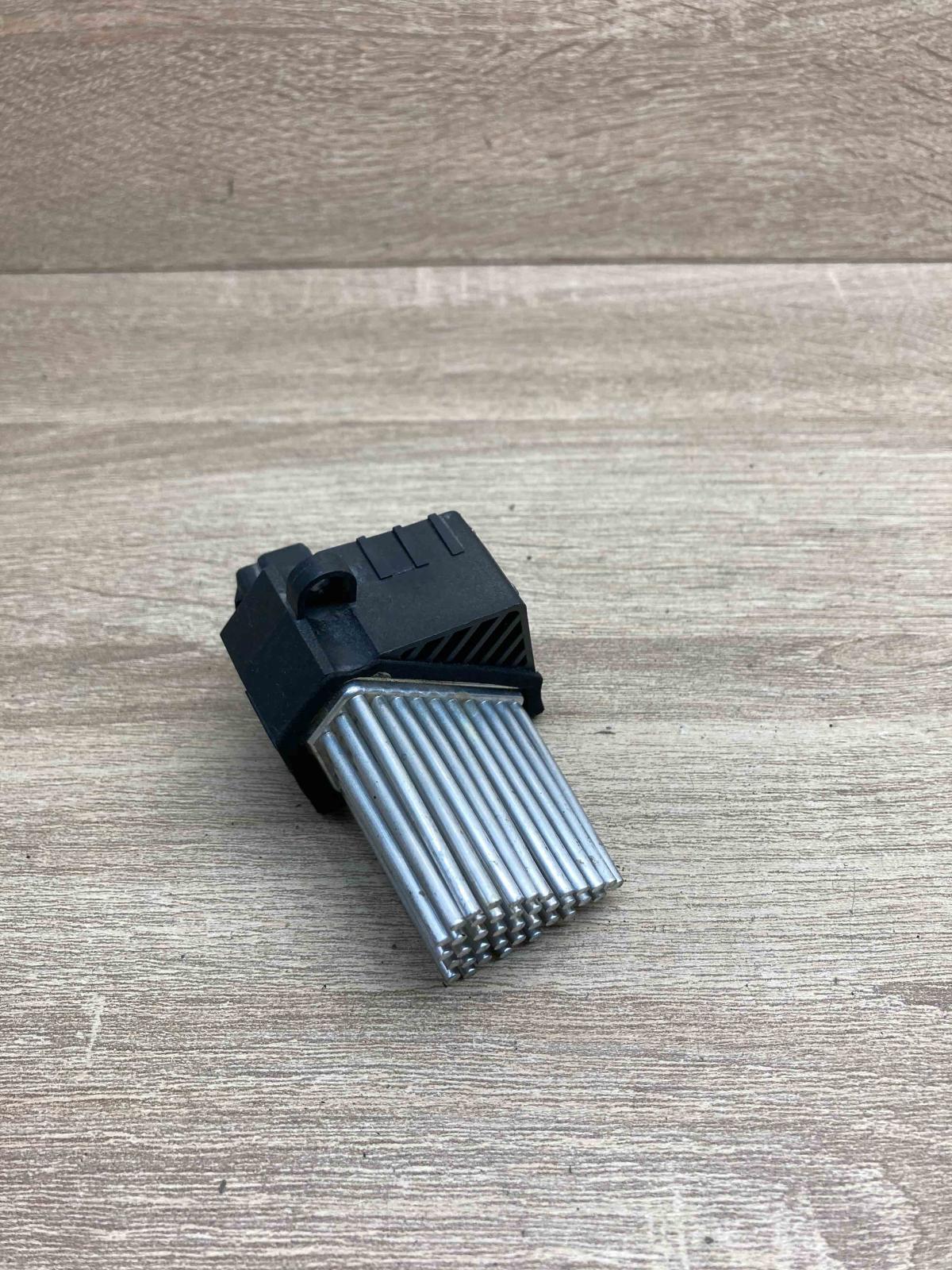 6931680 2942000002 985501 Heater blower motor/fan resistor BMW X5 E53