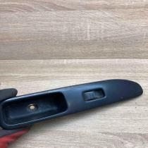 80950 1C710   Electric window control switch Nissan Vanette