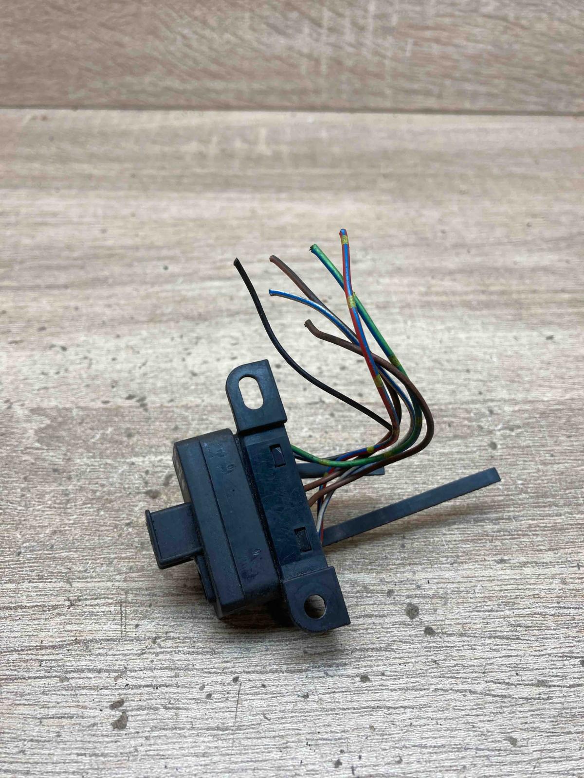 6906021 967050 4B  Other devices BMW X3 E83