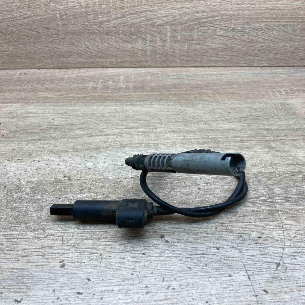 1165609   ABS brake wheel speed sensor BMW 3 E46