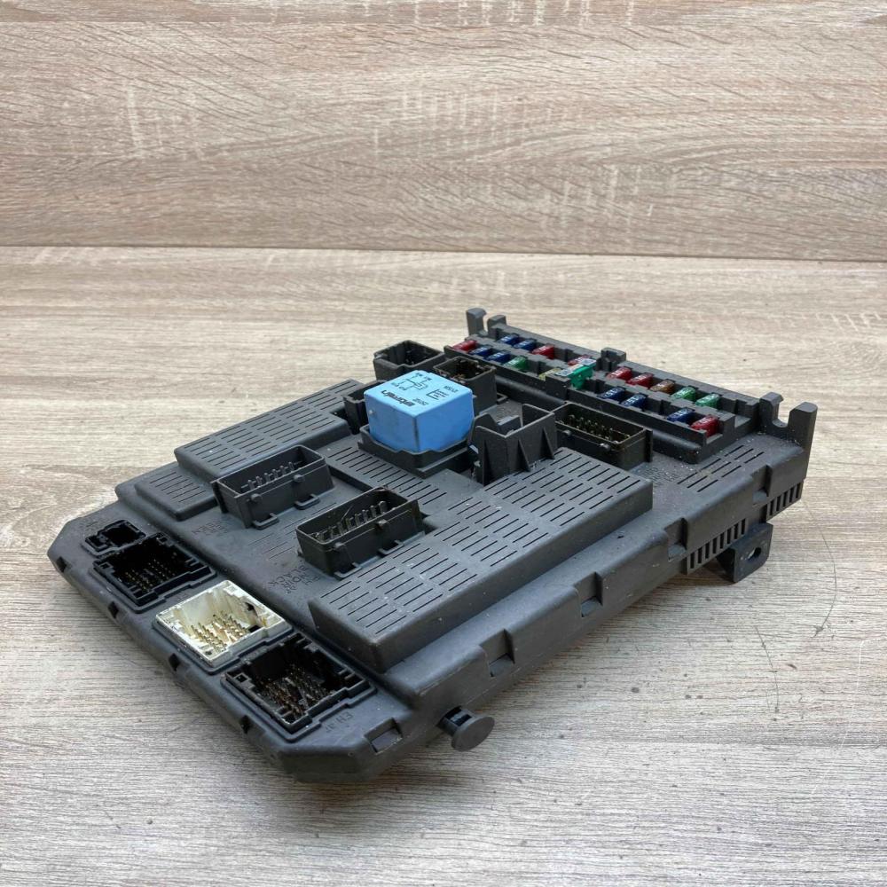 9647448280   Fuse module Citroen C5