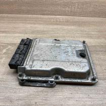 8200153946 0281010556  Engine control unit/module ECU Renault Laguna II