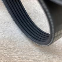 005185077 5185077  Alternator belt Fiat 500L