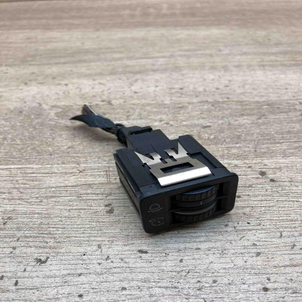 3C0941333A  With Plug Headlight level height control switch Volkswagen PASSAT B6
