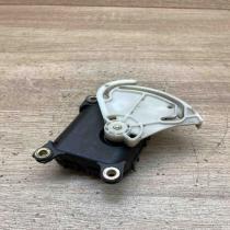 0132801148  With Plug Air flap motor/actuator Volkswagen PASSAT B5