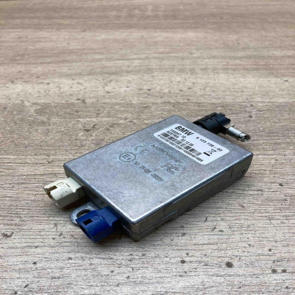 9123739 9123739 02  Aerial antenna amplifier BMW 7 F01 F02 F03 F04
