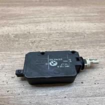 8352168   Fuel tank cap lock motor BMW 5 E39