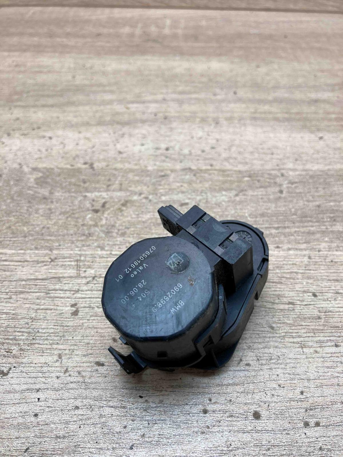 6902698   Air flap motor/actuator BMW 5 E39