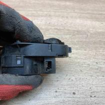 6902698   Air flap motor/actuator BMW 5 E39