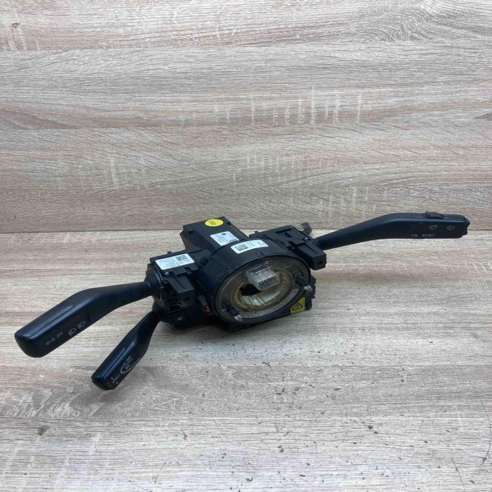 3C0953549A 3C5953513C 3C0959653 Wiper turn signal indicator stalk/switch Volkswa