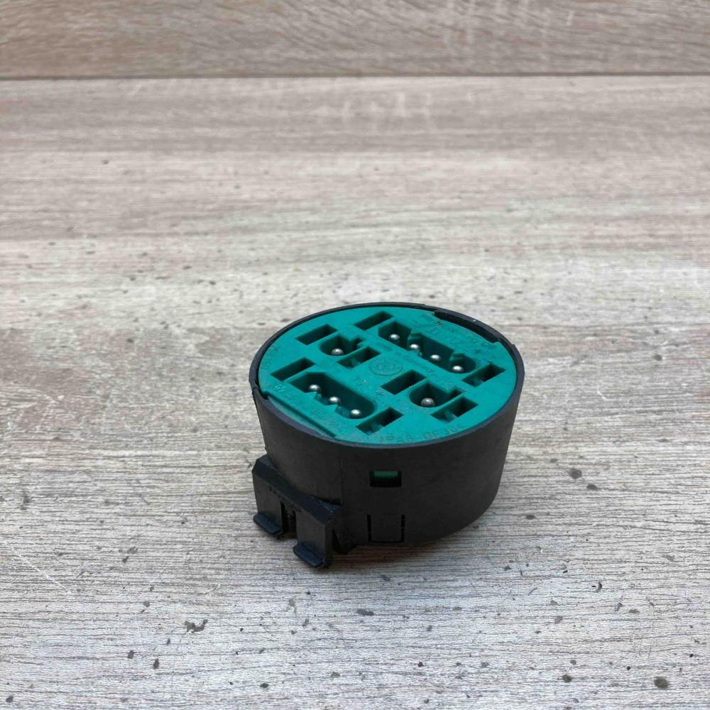 8360995  PDC Parking PDC sensor speaker BMW 7 E38