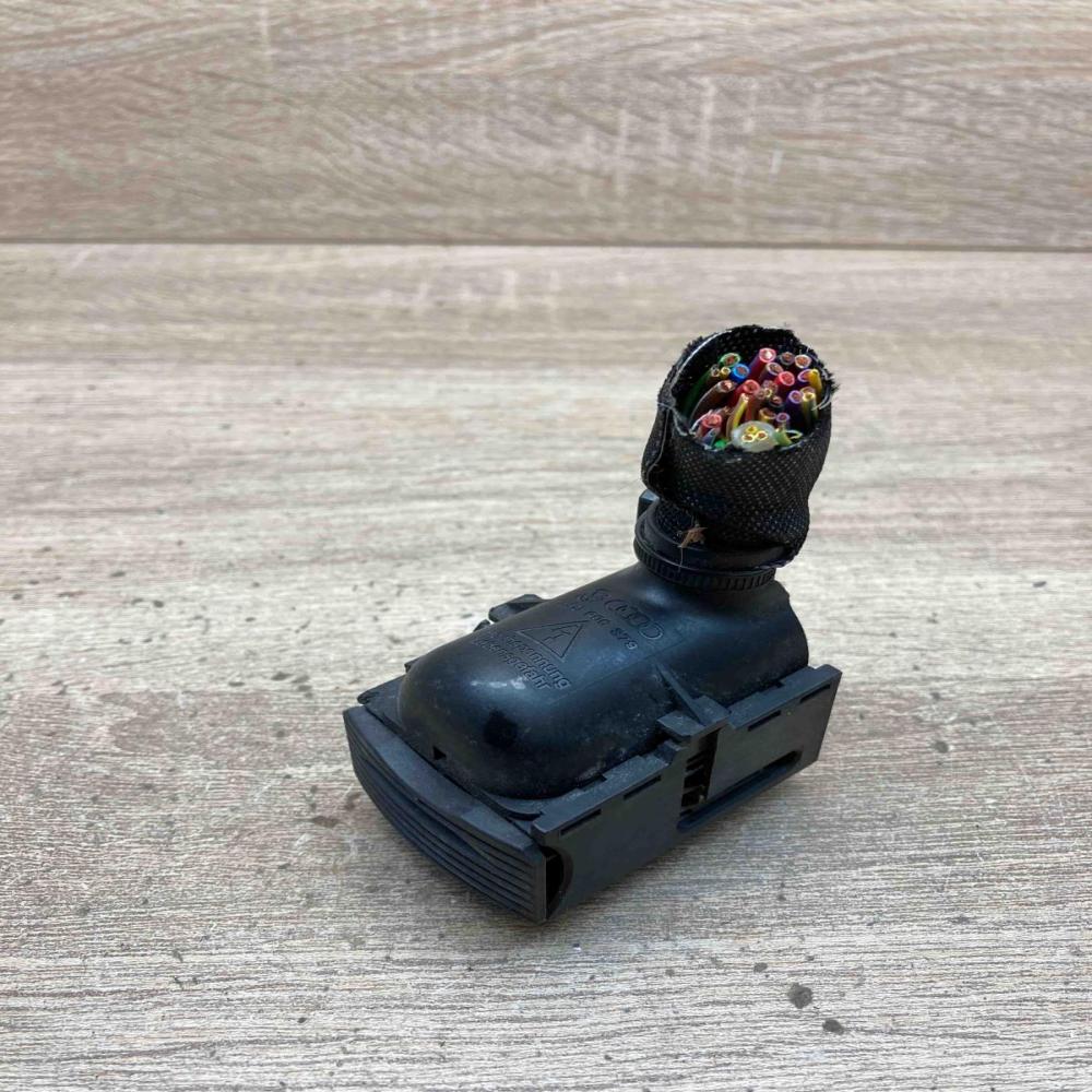 3C0906379   Plug wire Audi A3 S3 8P