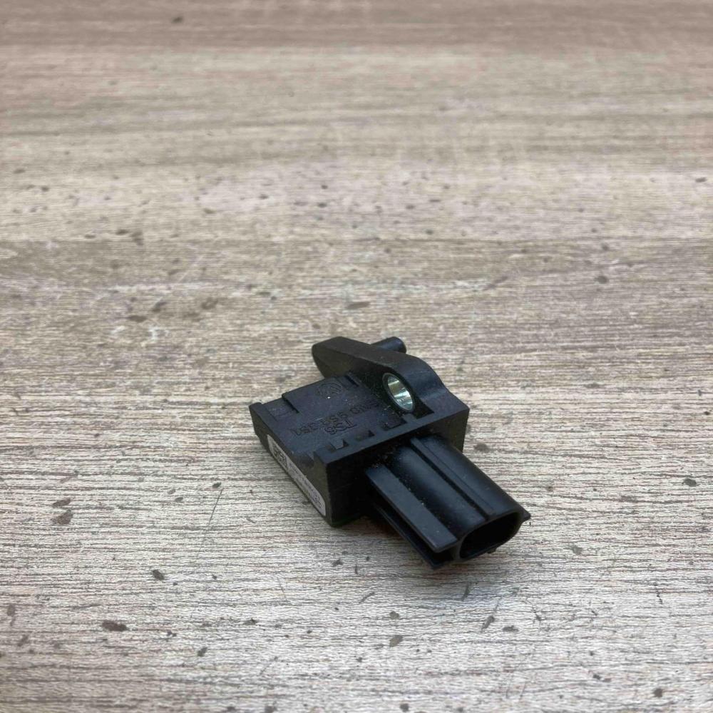 5N0959351 23081503  Airbag deployment crash/impact sensor Volkswagen Tiguan