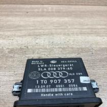 1T0907357 5LA008379 60  Light module LCM Volkswagen Touran I